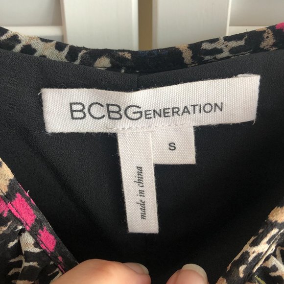 BCBGeneration Stripe Patterned Tiered Mini Dress Size S Black White Pink - Picture 3 of 7